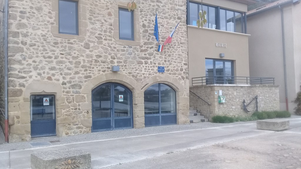 Salle des expositions d'Andance, avant-garde de l'Art Contemporain en Porte Drômardèche