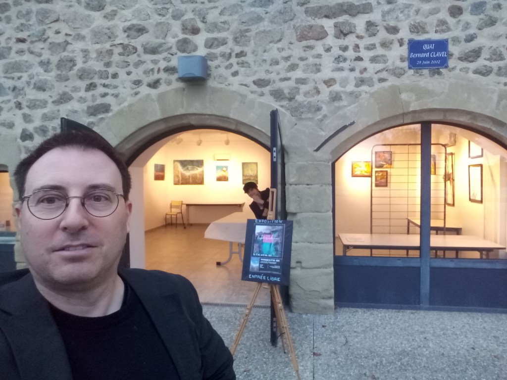 Jean-Baptiste Mesona, consultant culturel, art et patrimoine, ici à la salles des expositions d'Andance