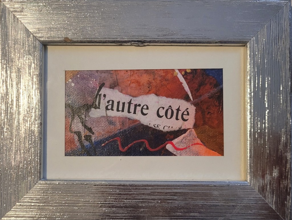 L’autre côté

(20 × 15 cm encadré)
"l’autre côté" : quelques mots qui ouvrent un monde. Entre abstraction et narration, Mina nous invite à traverser le miroir. 🔮