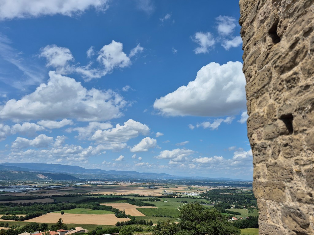La Tour d'Albon : Berceau du Dauphiné et Table d'Orientation Incontournable de la Drôme du Nord