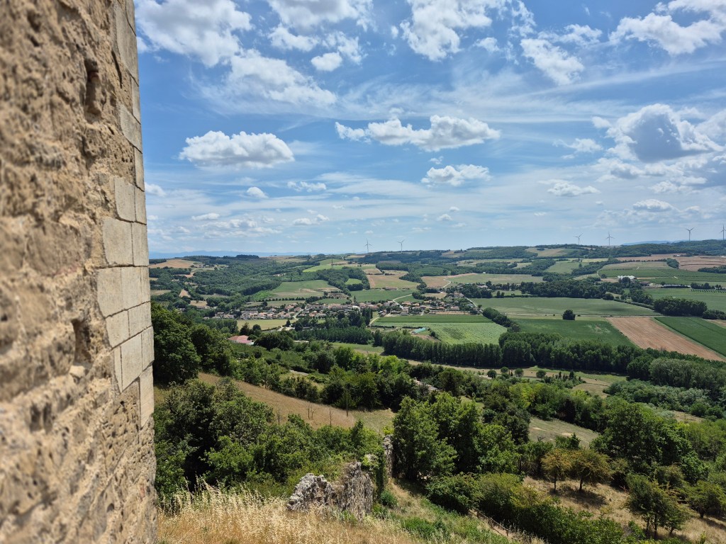 La Tour d'Albon : Berceau du Dauphiné et Table d'Orientation Incontournable de la Drôme du Nord