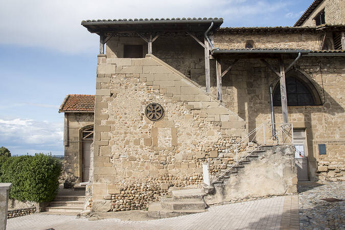Découvrez le projet de restauration de l’église Saint-Didier d’Alixan, joyau roman du XIIe siècle au cœur d’un village circulaire de la Drôme. Soutenez la candidature d’Alixan au Prix du Public Rhône-Alpes 2025 de la Fondation du Patrimoine. Chaque vote compte !