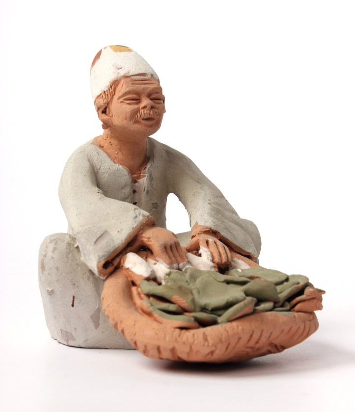 Exposition Noël d'argile à Saint-Uze : 150 santons du monde de la collection Thérèse Neveu jusqu'au 4 janvier 2026. Découvrez le patrimoine céramique drômois.